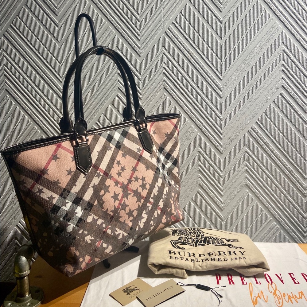 Burberry tote bag
